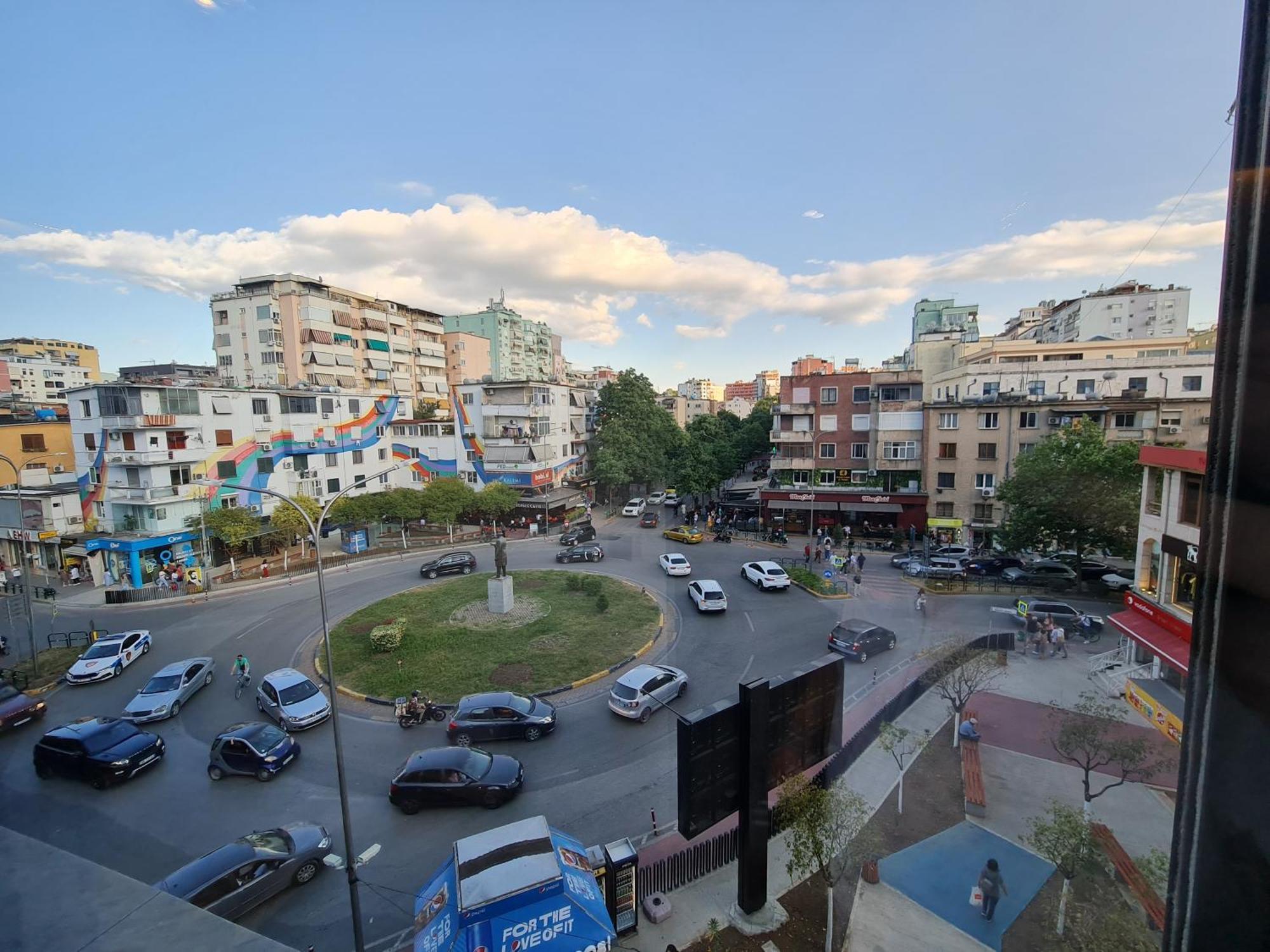 La Mirage Suites & Apartments Tirana Exterior foto