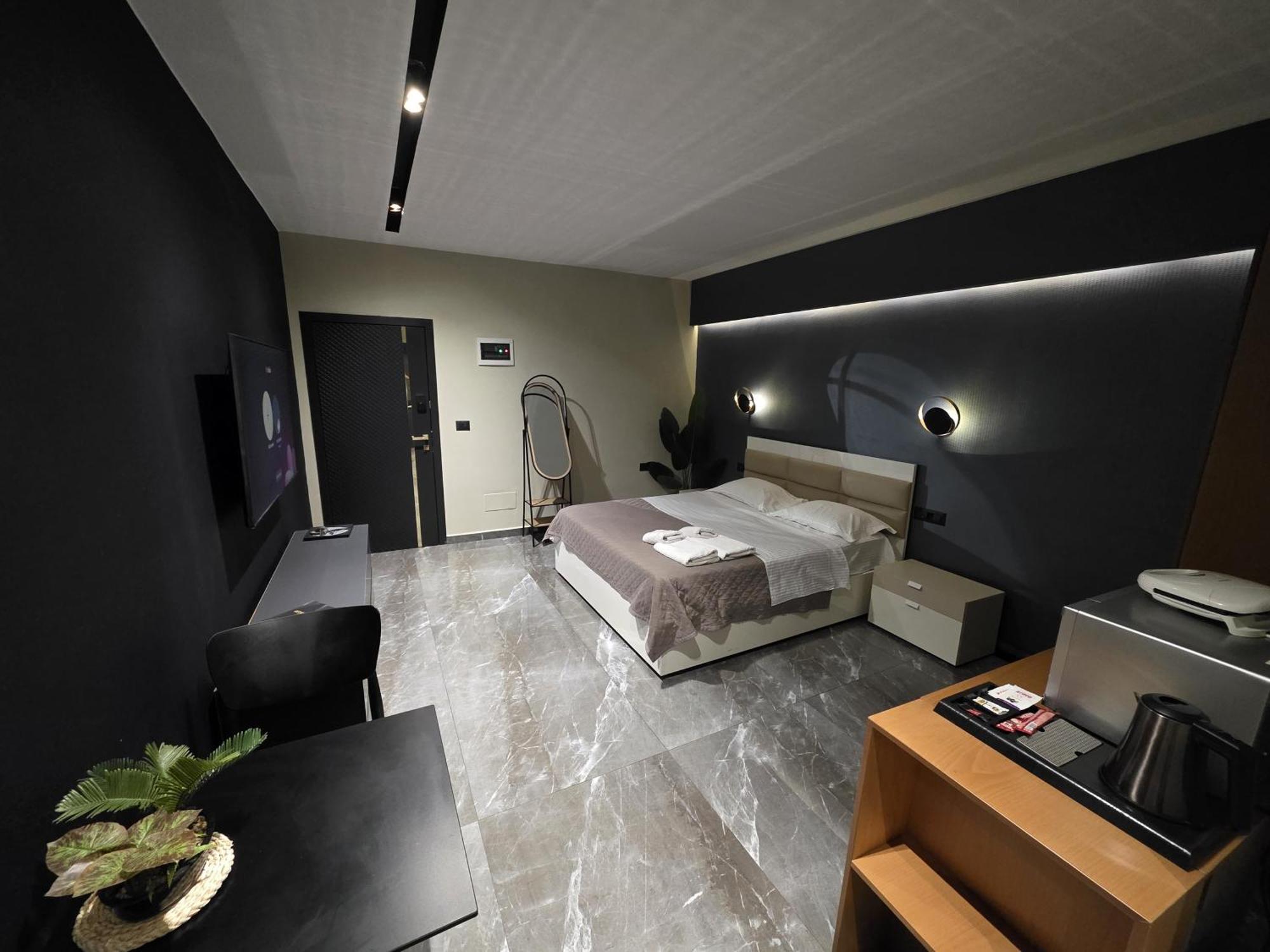 La Mirage Suites & Apartments Tirana Exterior foto